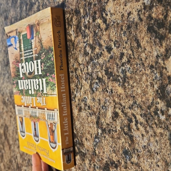 📚3/$20 the little Italian Hotel by Phaedra Patrick - Picture 5 of 5